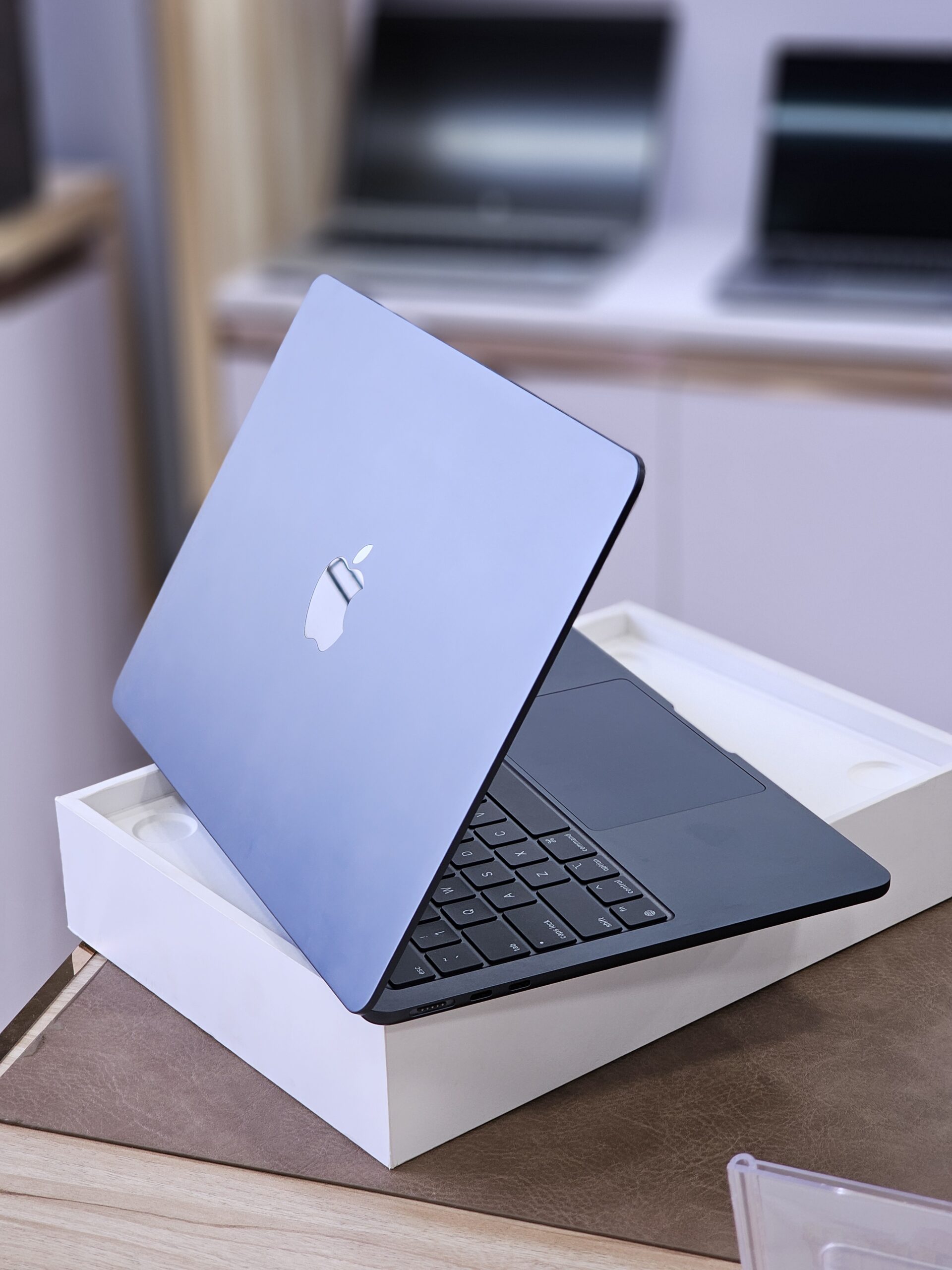 MacBook Air M3 – Power Meets Elegance! Ultra-Thin | Supercharged Performance | All-Day Battery