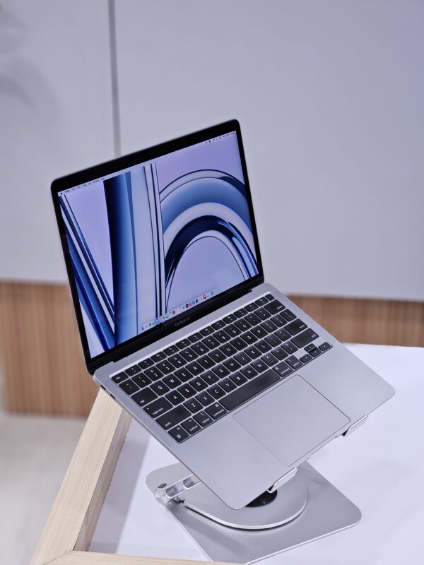 MacBook Air A2337 - M1 Chip (8-Core)8GB RAM | 250GB SSD | 13.3" Retina Display