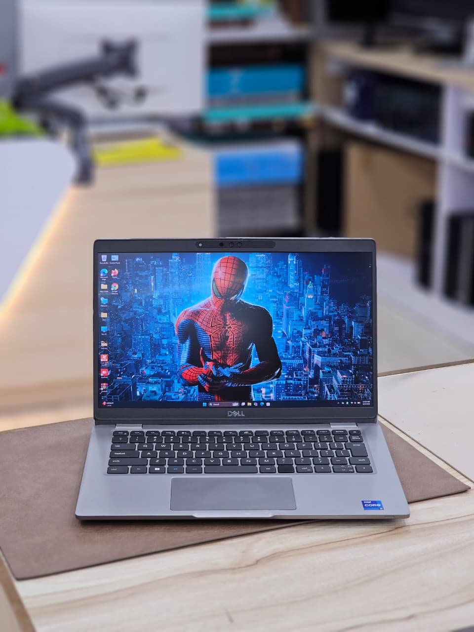 Dell Latitude 5330 i7 12th Gen 16GB Ram 256SSD