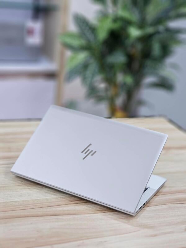 Hp EliteBook 830 G8 i5-1145G7 11th Gen Processor