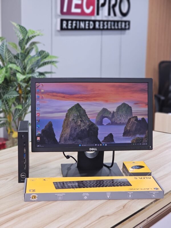 Dell Wyse 5070 Celeron 9th 8GB 256GB SSD + Dell E1916HV 19-inch HD Monitor + Lapcare Wireless Keyboard Mouse New