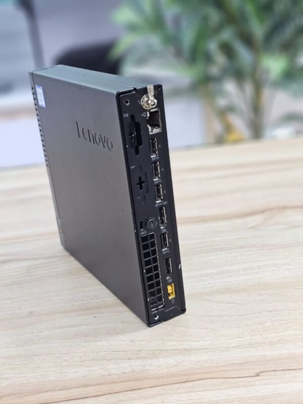 Lenovo ThinkCentre Tiny i3-7100T 8GB 256GB SSD