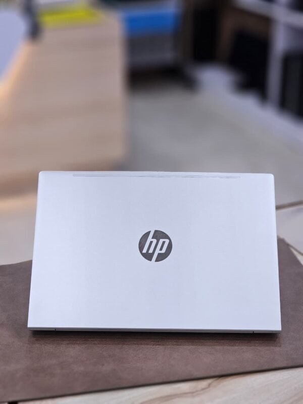 HP ProBook430 G8 i5-1135G7 8GB 256GB NVMe